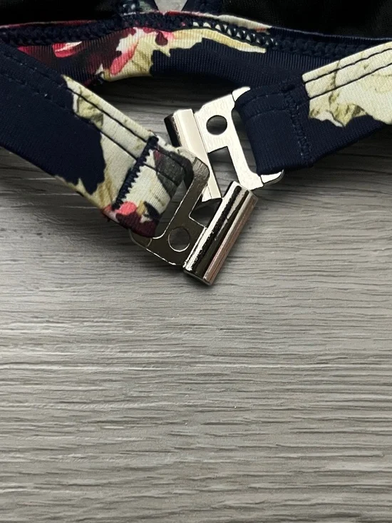 Cupshe Women's Ruffled OTS Floral Print Bikini Top, Navy Blue Size M - Picture 13 of 14